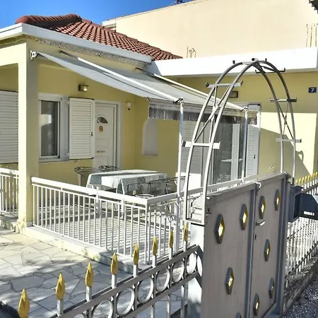 Holiday home Flat And Cozy House In